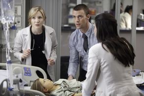 Jesse Spencer, Odette Annable, Jessica Ann Collins, and Rachel Eggleston in House (2004)