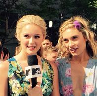 Spencer Grammer and Greer Grammer at an event for 2015 MTV Movie Awards (2015)