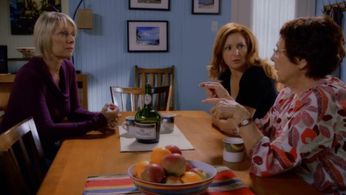 Still of Auberge du Chien Noir, with Rita Lafontaine and Sylvie Boucher.