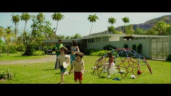 Still of Asher Miles Fallica, Tyler Crumley, Jason Sudeikis and Isabel Arraiza in Driven
