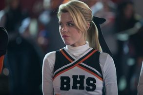 Bailey De Young in Faking It (2014)