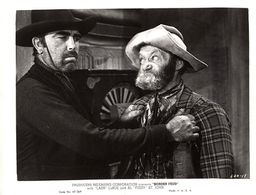 Casey MacGregor and Al St. John in Border Feud (1947)