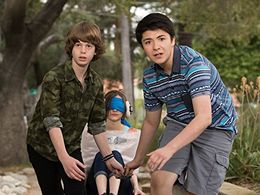 Ashley Boettcher, Sloane Morgan Siegel, and Drew Justice in Gortimer Gibbon's Life on Normal Street (2014)