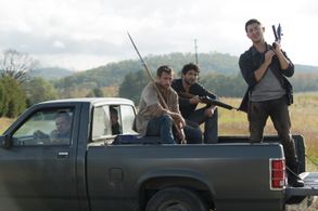 Stuart Greer and Rich Ceraulo Ko in The Walking Dead (2010)