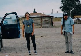 On set. In between takes. Mud - Hashtł'ishnii