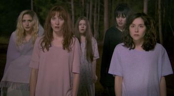 Irma von Platen, Josefin Asplund, Miranda Frydman, Helena Engström, and Leona Axelsen in The Circle (2015)