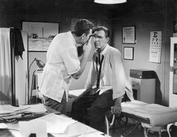 Robert Lansing and Dean Newman in 4D Man (1959)