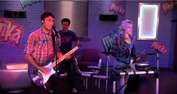 Vas Saranga as Reese in Mudpit