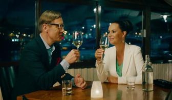 David Matásek and Lenka Vlasáková in How to Shake Off a Bride (2016)