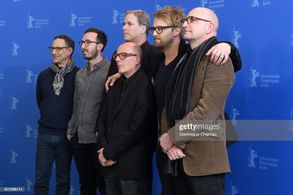 James Greer with Steven Soderbergh, Joshua Leonard, Jonathan Bernstein, Joseph Malloch, and Ken Meyer at Berlinale premi
