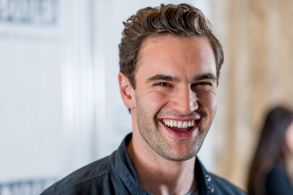 Tom Bateman