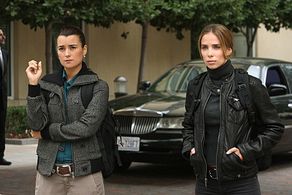 Cote de Pablo and Sarai Givaty in NCIS (2003)