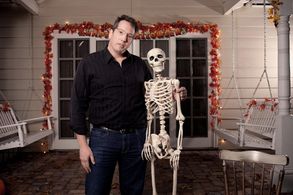 Patrick Ewald on the set of TALES OF HALLOWEEN