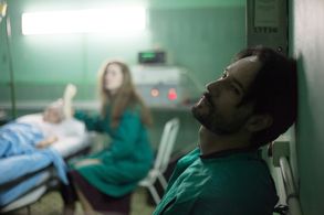 Rodrigo Santoro and Milda Gecaite in Un traductor (2018)