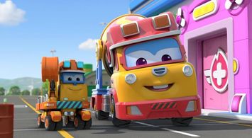 Camille Schurer in Super Wings (2015)