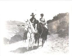 Gary Cooper and Betty Jewel in Arizona Bound (1927)