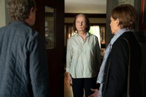 William H. Macy, Kate Burton, and Laurie Metcalf in The Dropout (2022)