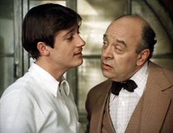 Leonid Bronevoy and Oleg Menshikov in Pokrov Gates (1983)