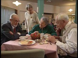 Gerard Heystee, Sacco van der Made, Elsje Scherjon, and Ella Snoep in Vrouwenvleugel (1993)