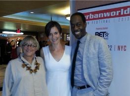 Mary Beth Hurt, Vicky Wight - The Volunteer