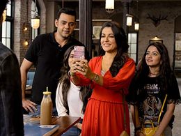 Cyrus Sahukar, Mini Mathur, Ali Fazal, Nikki Sharma, and Anandita Pagnis in Mind the Malhotras: He Says, She Says (2019)