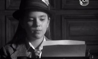 Aria Wallace in Roxy Hunter and the Myth of the Mermaid (2008)