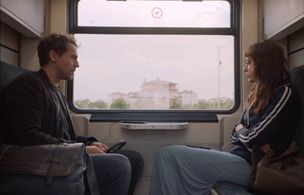 Metin Akdülger and Dilan Çiçek Deniz in One-Way to Tomorrow (2020)