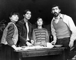Sofiko Chiaureli, Maia Kankava, Vakhtang Kikabidze, and Ia Ninidze in Melodies of the Vera Quarter (1973)
