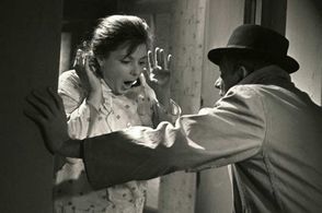 Olga Aroseva and Innokentiy Smoktunovskiy in Watch Out for the Automobile (1966)