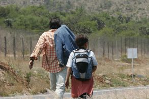 Eugenio Derbez and Adrian Alonso in Under the Same Moon (2007)