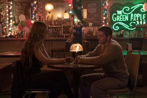 Elle Fanning and Colton Ryan in The Girl from Plainville (2022)