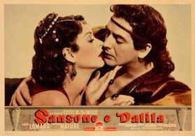 Hedy Lamarr and Victor Mature in Samson and Delilah (1949)