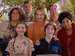 Beau Bridges, Marla Gibbs, Leslie Grossman, Anna Deavere Smith, Ethan Michael Mora, and Lyliana Wray in Black-ish (2014)