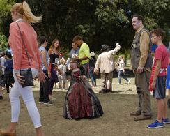 Diedrich Bader, Daniel DiMaggio, and Julia Butters in American Housewife (2016)