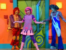 Lisa Lennox, Chad McNamara, and Jonny Wexler in The Doodlebops (2004)