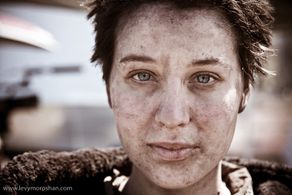 Suzanne Tufan in Population: 2 (2012)