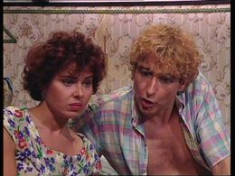 Carla Hardy and Wim T. Schippers in We zijn weer thuis (1989)