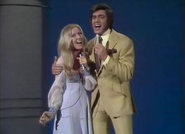 Engelbert Humperdinck and Clodagh Rodgers in The Engelbert Humperdinck Show (1969)