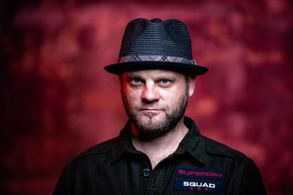 Jesper Isaksen - press shoot // VICTIM OF LOVE