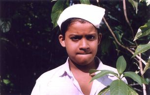 Saksham Kulkarni in Pak Pak Pakaak (2005)