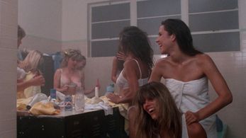 Laura Albert, Lee Benton, Paula Manga, Rhyve Sawyer, and Lisa Zambrano in Blood Games (1990)