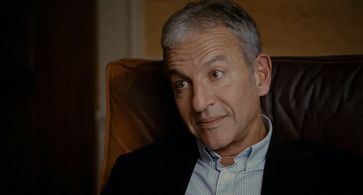 Serge Hefez in Young & Beautiful (2013)