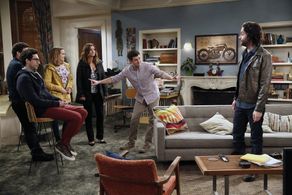 Chris D'Elia, Bianca Kajlich, Bridgit Mendler, Brent Morin, and Rick Glassman in Undateable (2014)