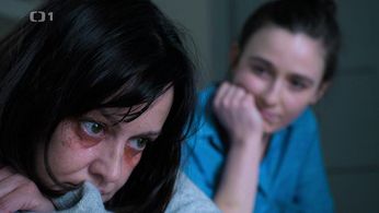 Tereza Brodská and Anna Perinová in Jak si nepodelat zivot (2019)