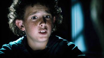 Under the Bed-On Set