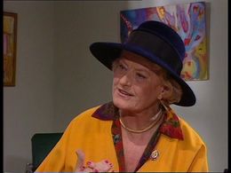 Truus Dekker in We zijn weer thuis (1989)