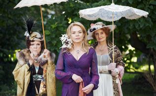 Vlasta Chramostová, Eva Holubová, and Dagmar Havlová in Leaving (2011)