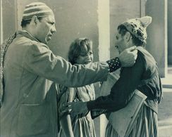 Youssef Chahine, Hind Rustum, and Farid Shawqi in Cairo Station (1958)