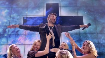 The Detour. Season 2, Episode 8 