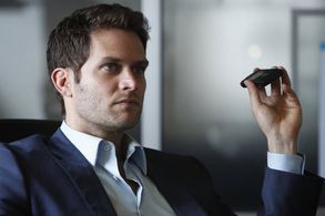 Steven Pasquale in Do No Harm (2013)